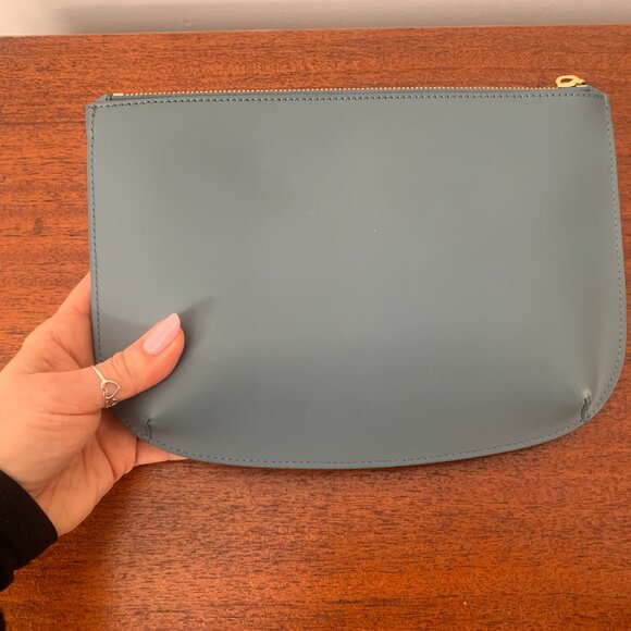 APC NWT Sarah Clutch Pouch Blue & Gold - Picture 3 of 9